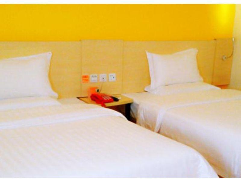 7Days Inn Chengdu Shuangliu Airport Taqiao Road Buitenkant foto